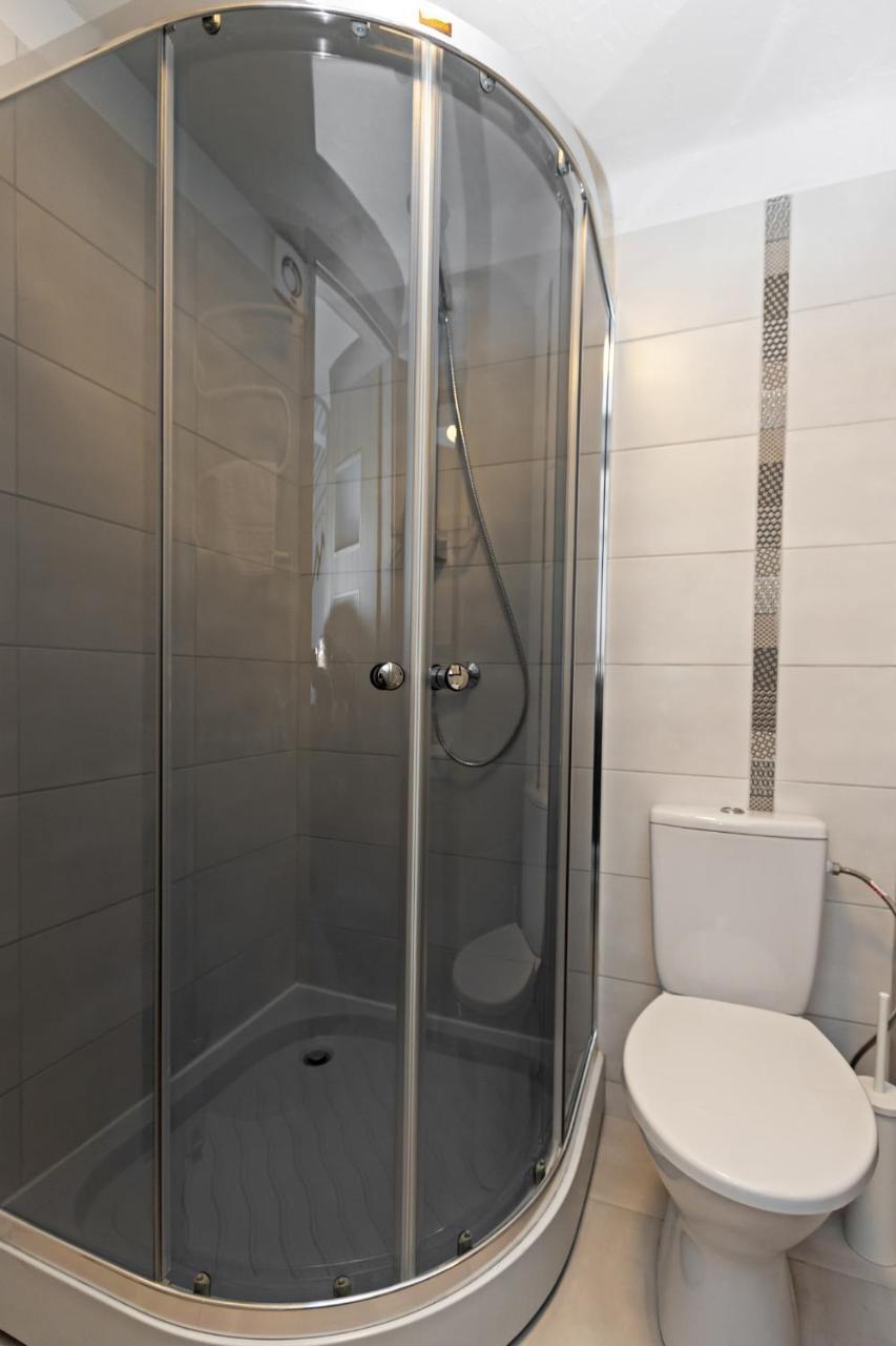Happyinn Rooms Kaunas Bagian luar foto